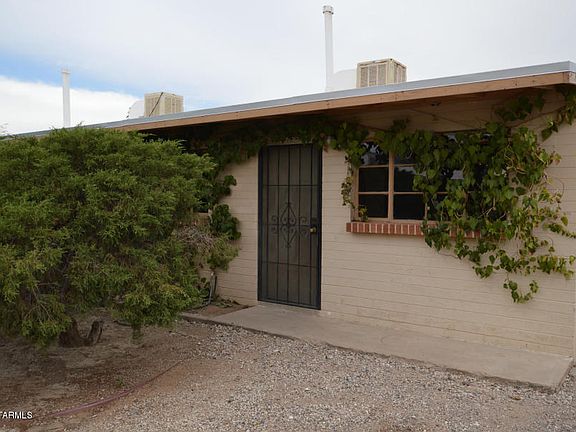 4th image of 2939 N Flanwill Blvd #B