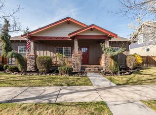 1565 NW Hemlock Ave, Redmond, OR