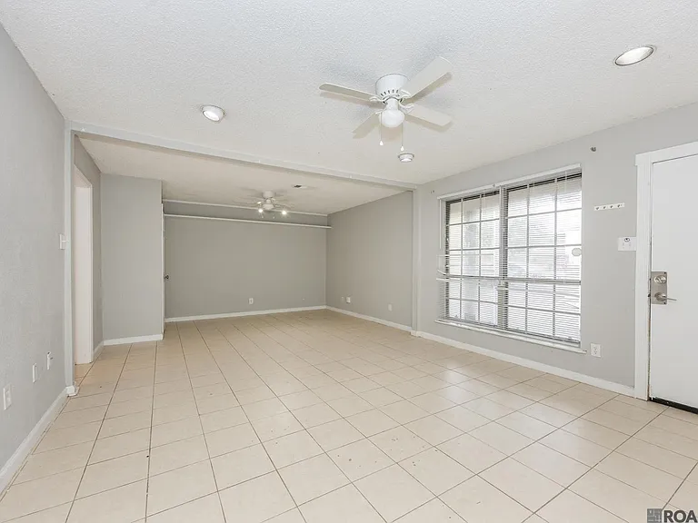 7224 Meadow Park Ave — Photo 3