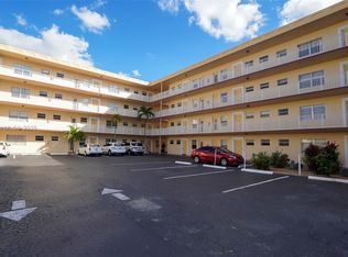3940 NW 42nd Ave APT 215, Lauderdale Lakes, FL 33319