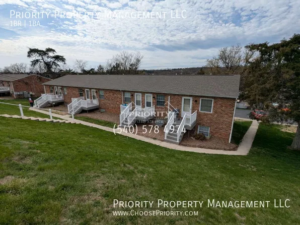 335 Rockingham Dr #E, Harrisonburg, VA 22802