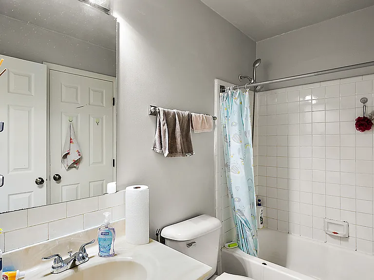 44831 Huntington Dr — Photo 31
