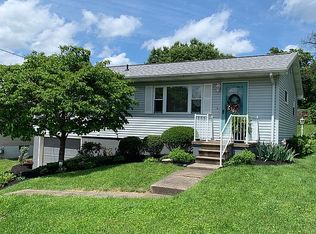 701 56th St, Vienna, WV 26105
