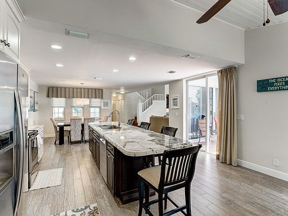 Home For Sale In Pga National