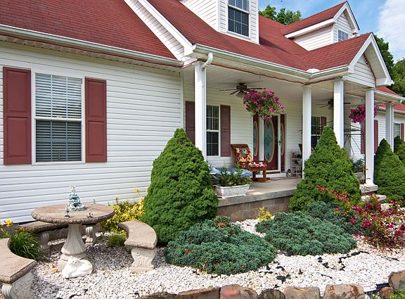 Garnet Charmer in the Woods