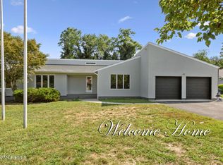 21 High Ridge Road, Ocean Twp, NJ 07712