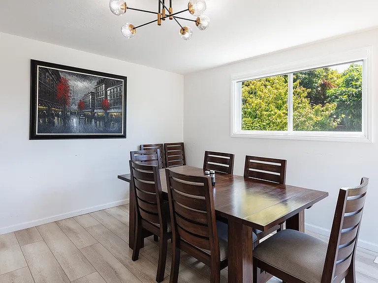 460 Valverde Dr — Photo 14