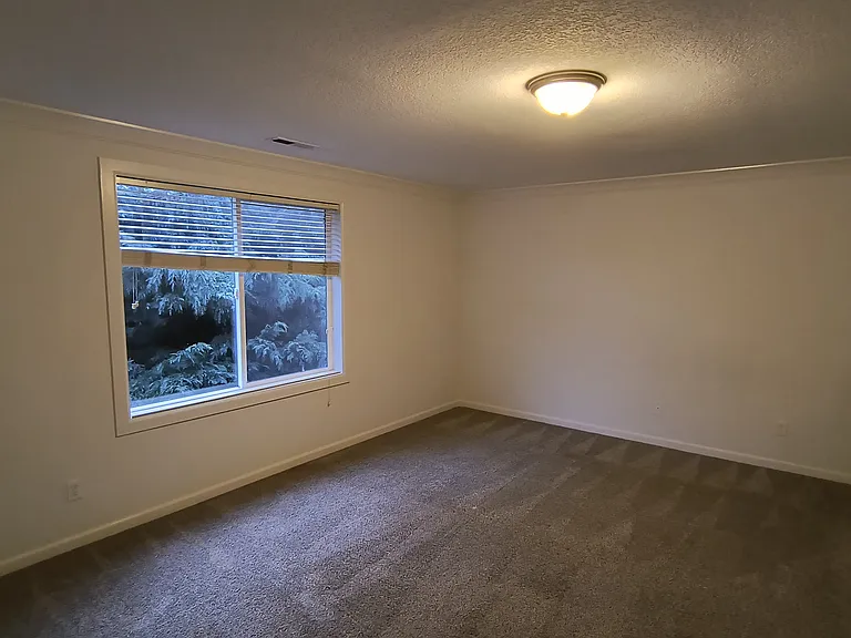 5809 NE 59th Ave — Photo 14