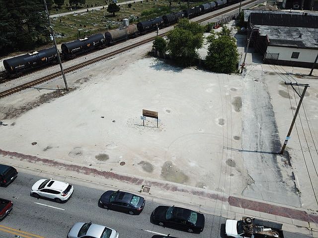 Building Photo 3