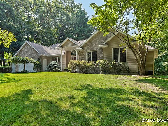 2nd image of 12988 Grand River Dr SE