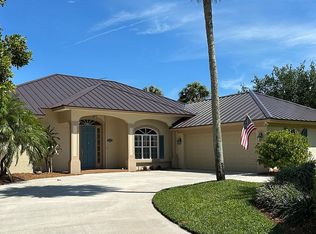 1520 Shorelands Dr E, Vero Beach, FL 32963