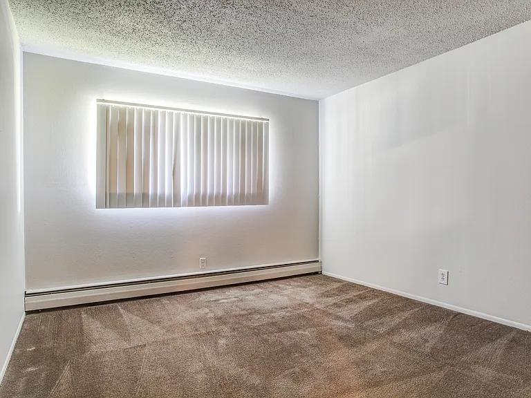 Cedar Creek Apartments — Photo 30