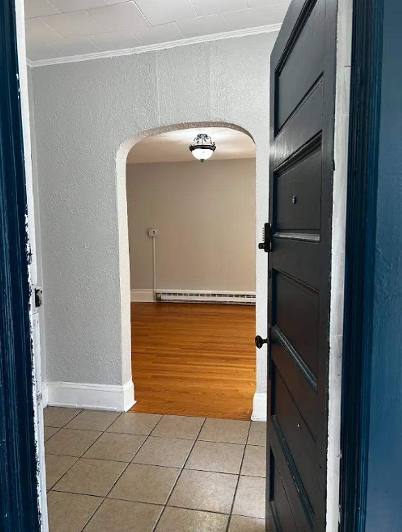 601 Clay Avenue — Photo 3