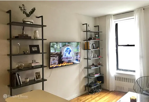 Rented by Douglas Elliman | media 8