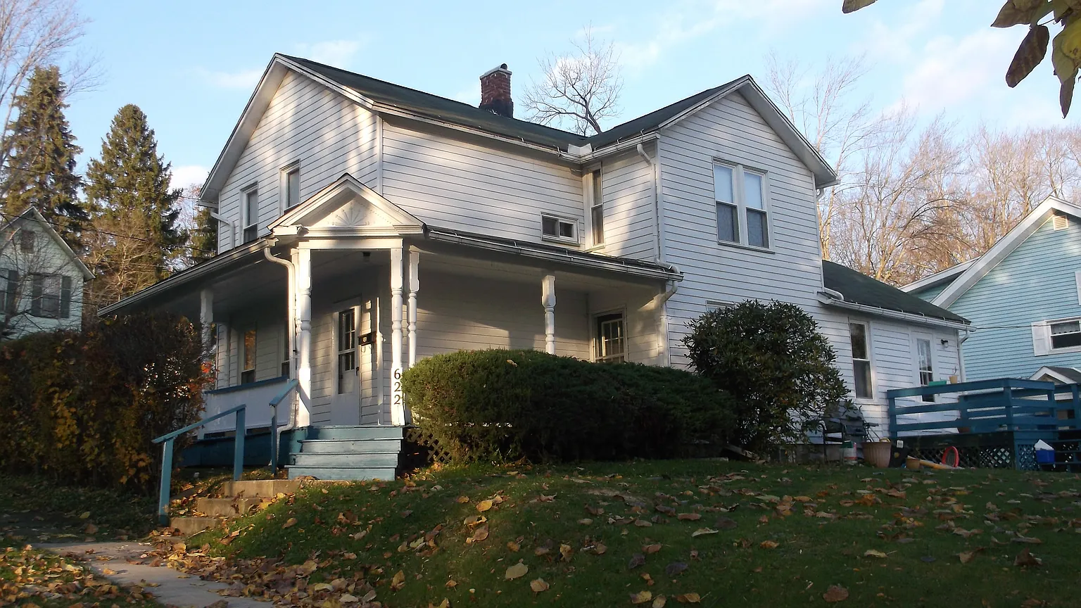 622 N 2nd St photo 1