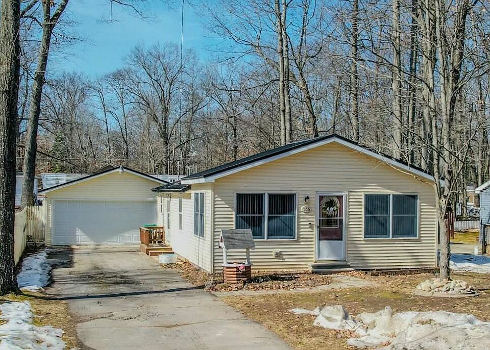 1st image of 135 Kimberly Dr