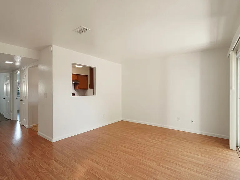 Elevate Apartments — Photo 45