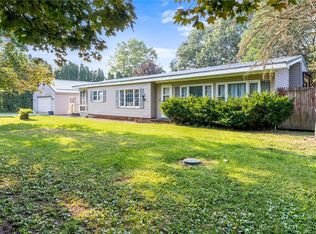 998 Pinewood Rd, Phelps, NY 14532