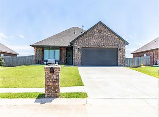 20952 Santa Fe Ave, Harrah, OK 73045