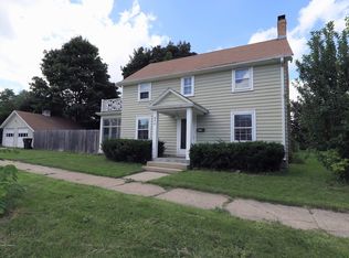 850 N Jackson St, Waukegan, IL 60085