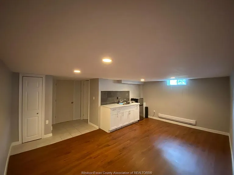 9260 Arncliffe Ct — Photo 4