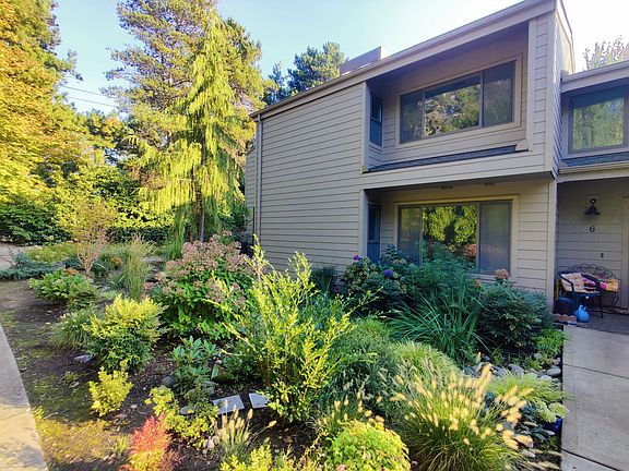 Outside view of primary bedroom