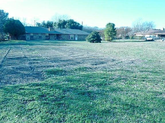 5th image of 103 Willow Creek Ln