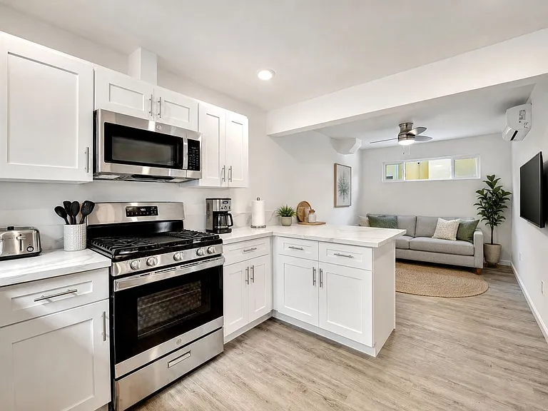 4340 Utah St #100 — Photo 1