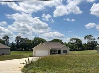3232 Owl Hollow Rd, Belvidere, TN 37306