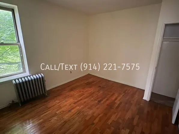 10 Mooney Pl, Yonkers, NY