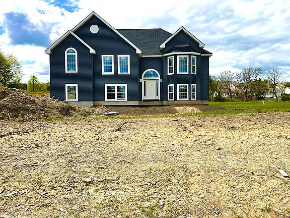 2nd image of 17 Wild Flower Ln