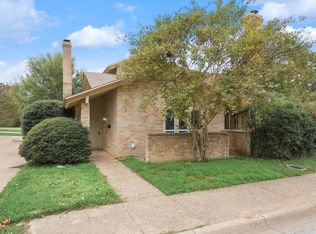 2212 Seville Ct, Dalworthington Gardens, TX 76013