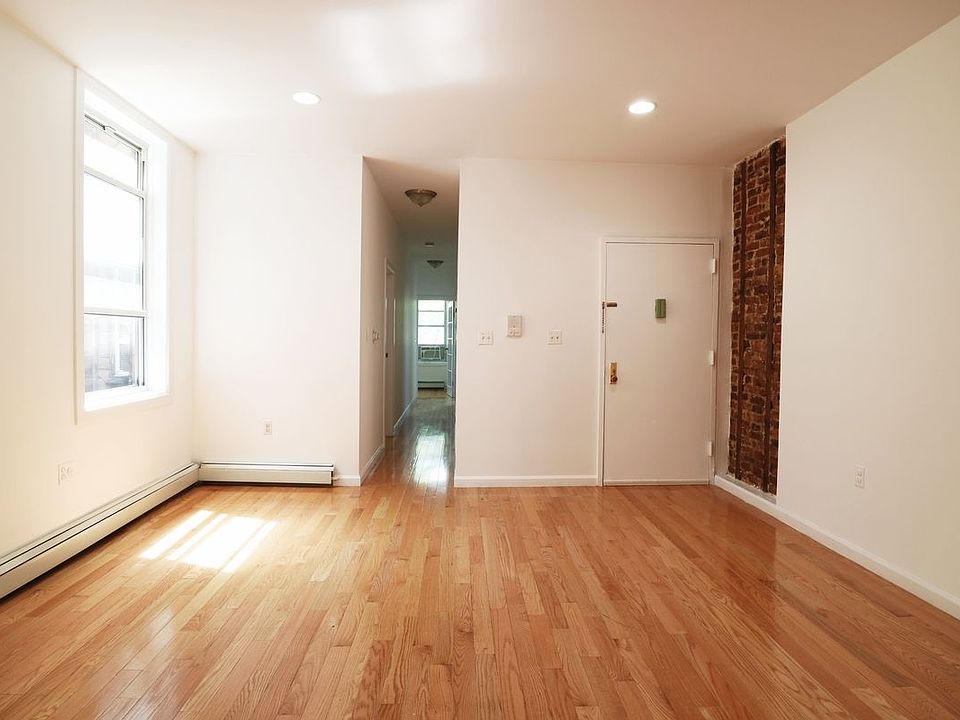1st image of 254 Menahan St APT 2