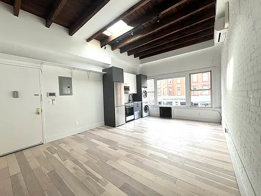 Rented by Nolita Group | media 1