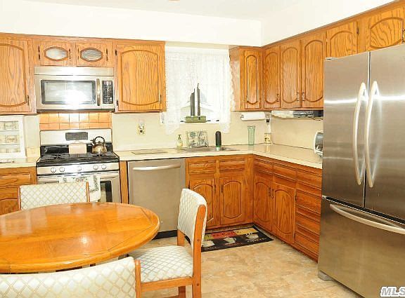 3rd image of 2669 Lee Pl