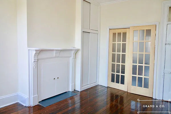 Rented by Grand & Co. | media 8