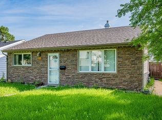 1217 Chamberlain Ave, Winnipeg, MB R2X1E8