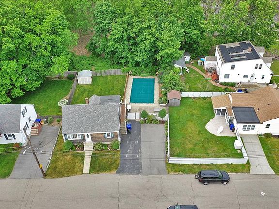 5th image of 37 Muriel Ave