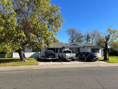 6741 75th St, Sacramento, CA, 95828