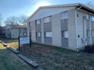 3225 Ashby Rd, Saint Ann, MO 63074