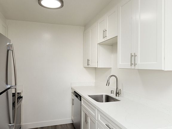 3rd image of 20928 Wilbeam Ave APT 50