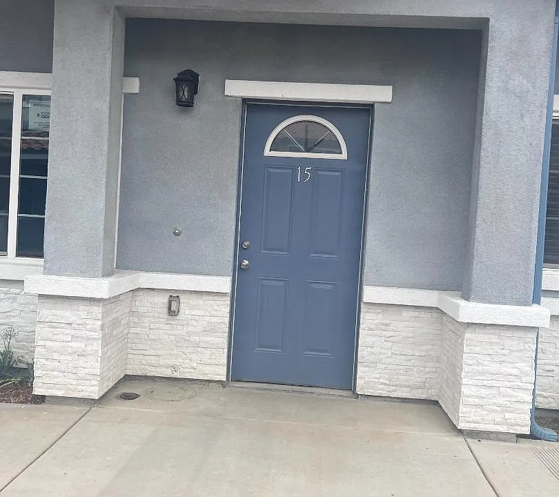 23786 Hemlock Avenue Avenueunit #15