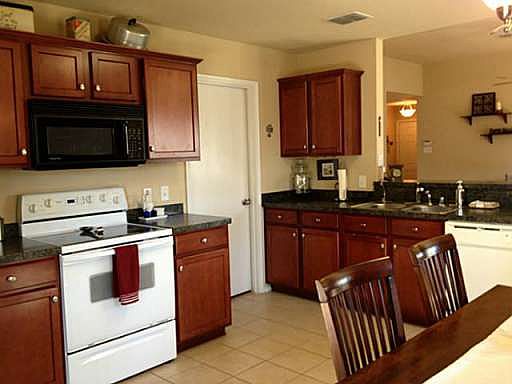 4th image of 1222 Feather Crest Dr