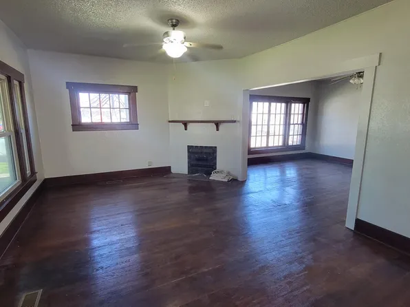 1301 W Oklahoma Ave, Enid, OK 73703