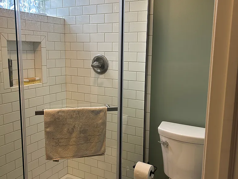 2052 E Boston St — Photo 8