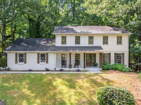 275 Glencourtney Dr, Sandy Springs, GA 30328