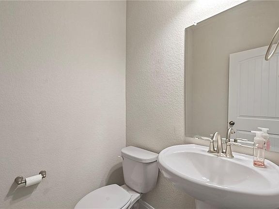 3rd image of 148 Cascata Way