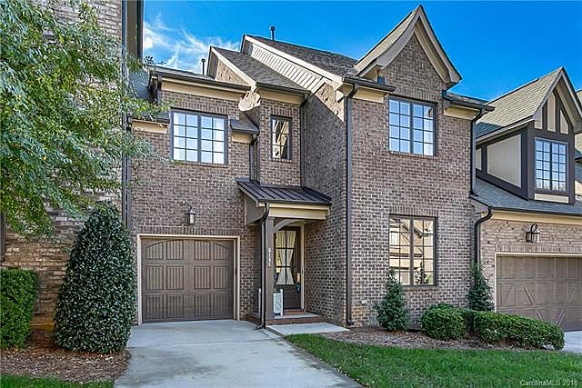 1st image of 6141 Fletcher Cres