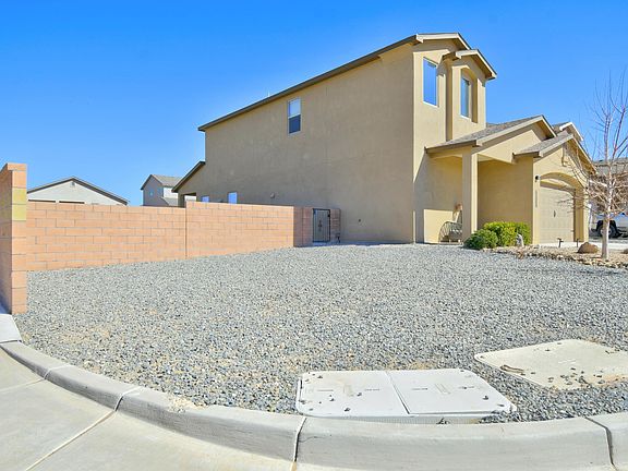 2nd image of 2717 Camino Plata Loop NE