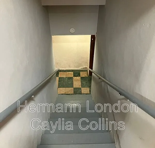 360 S Harvey Ave — Photo 12